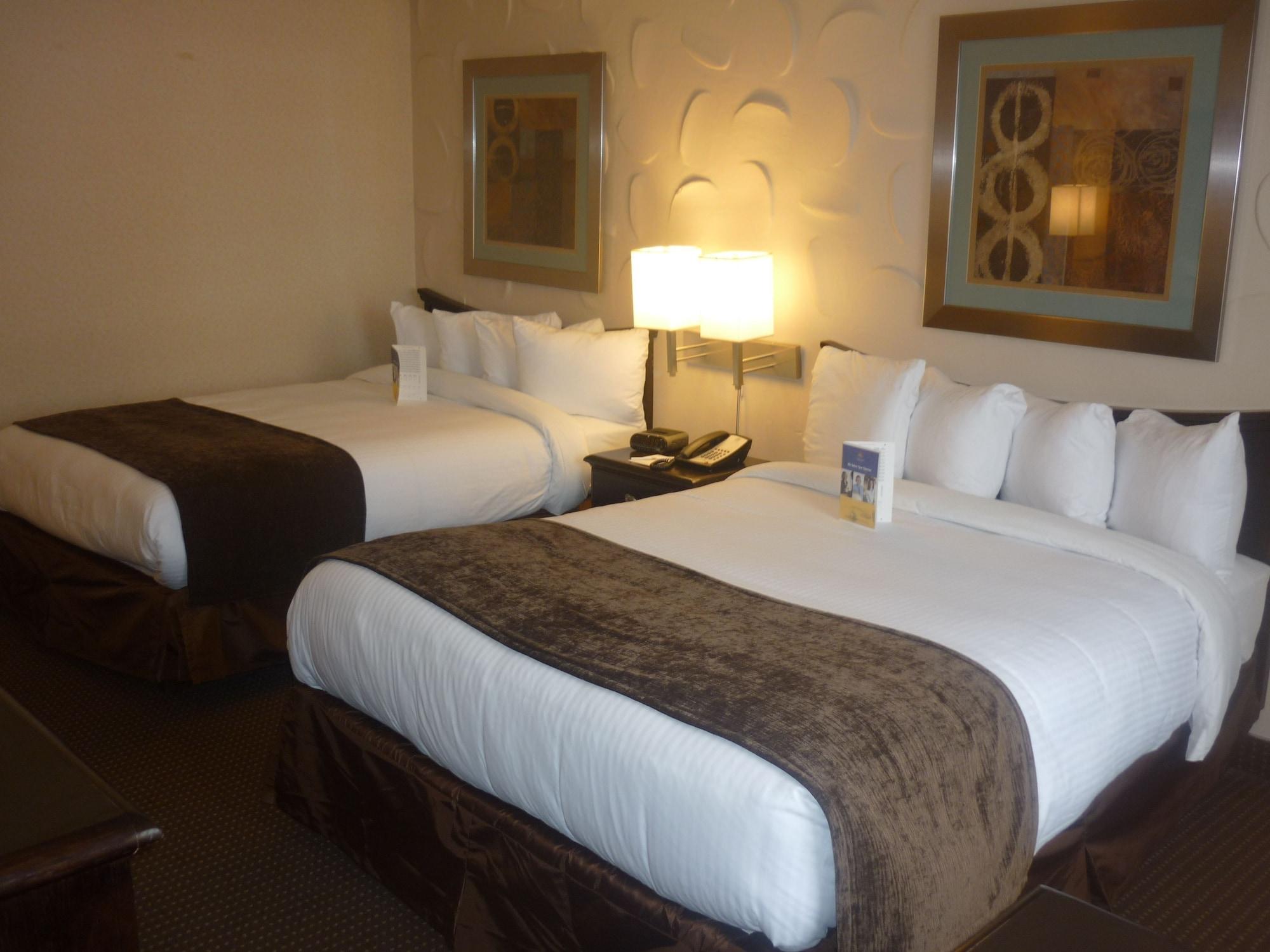 Albany Airport Inn Екстер'єр фото