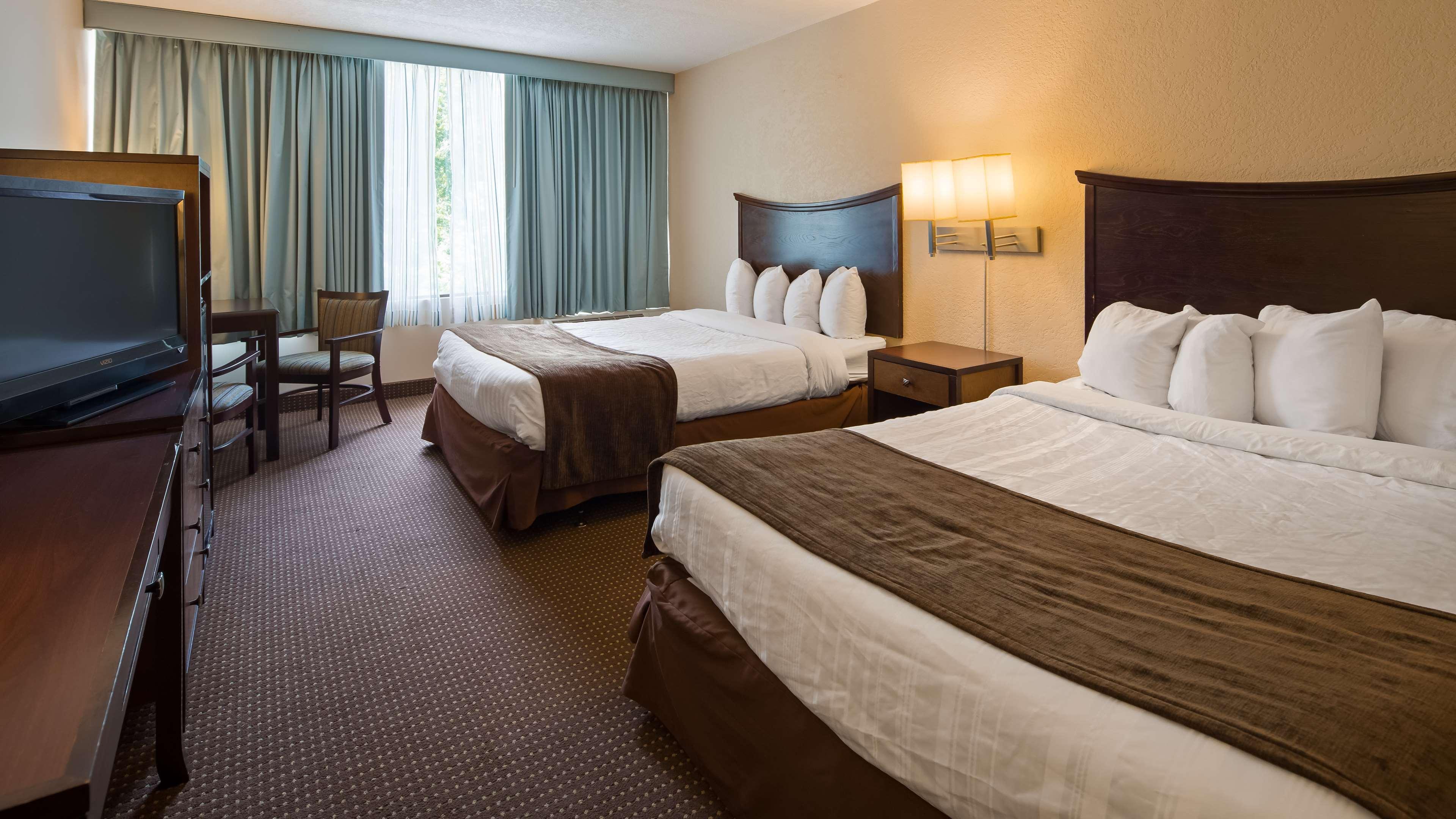 Albany Airport Inn Екстер'єр фото