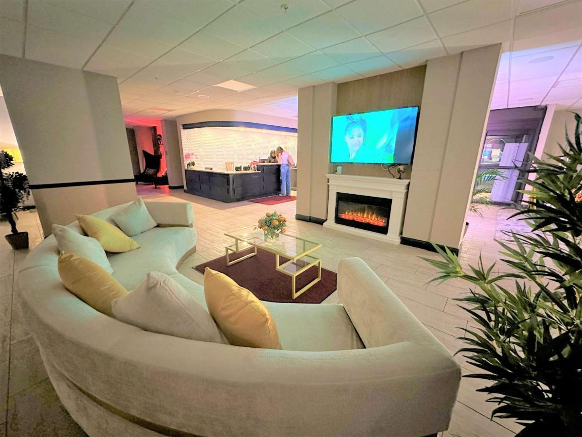 Albany Airport Inn Екстер'єр фото