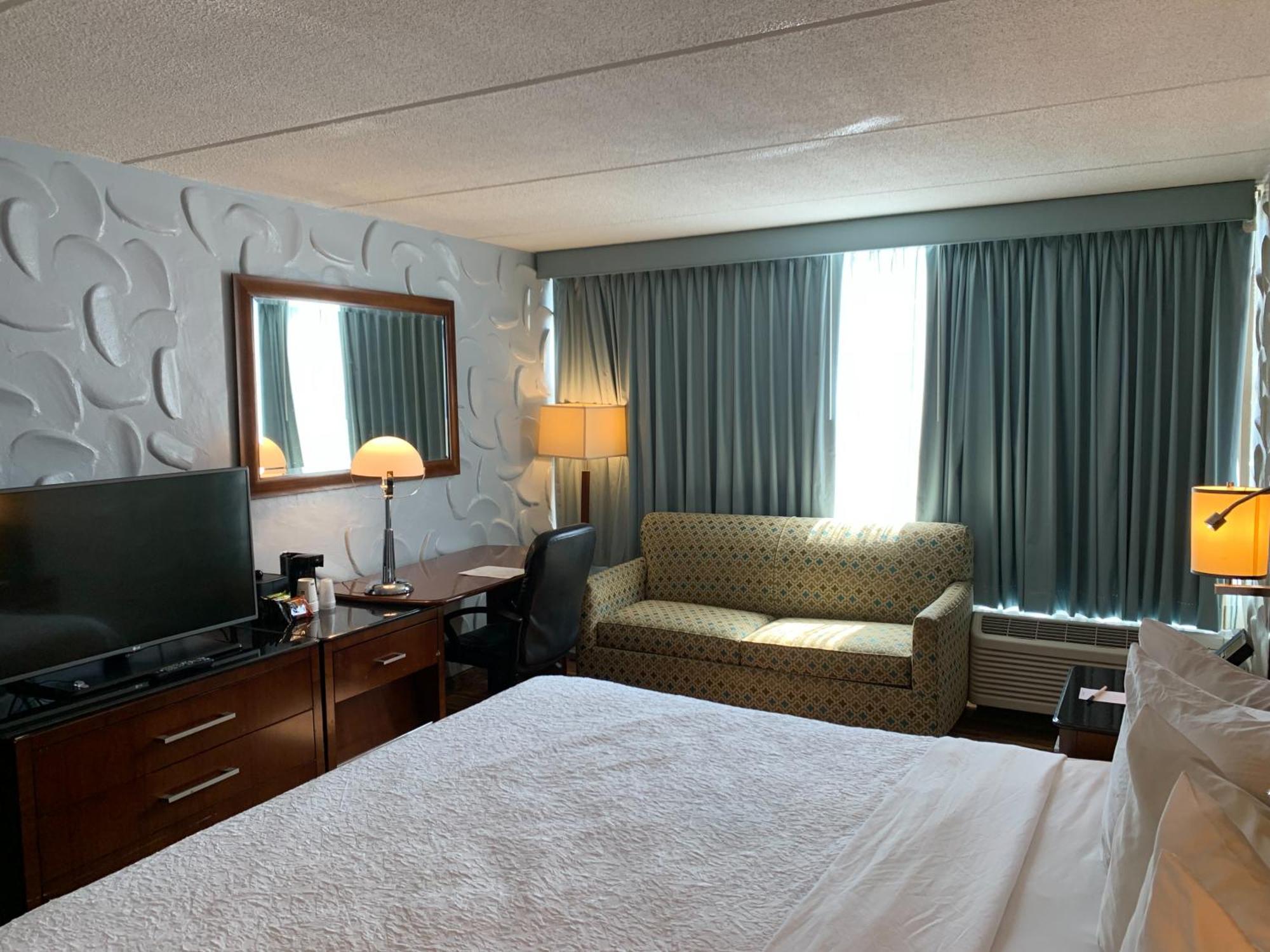 Albany Airport Inn Екстер'єр фото