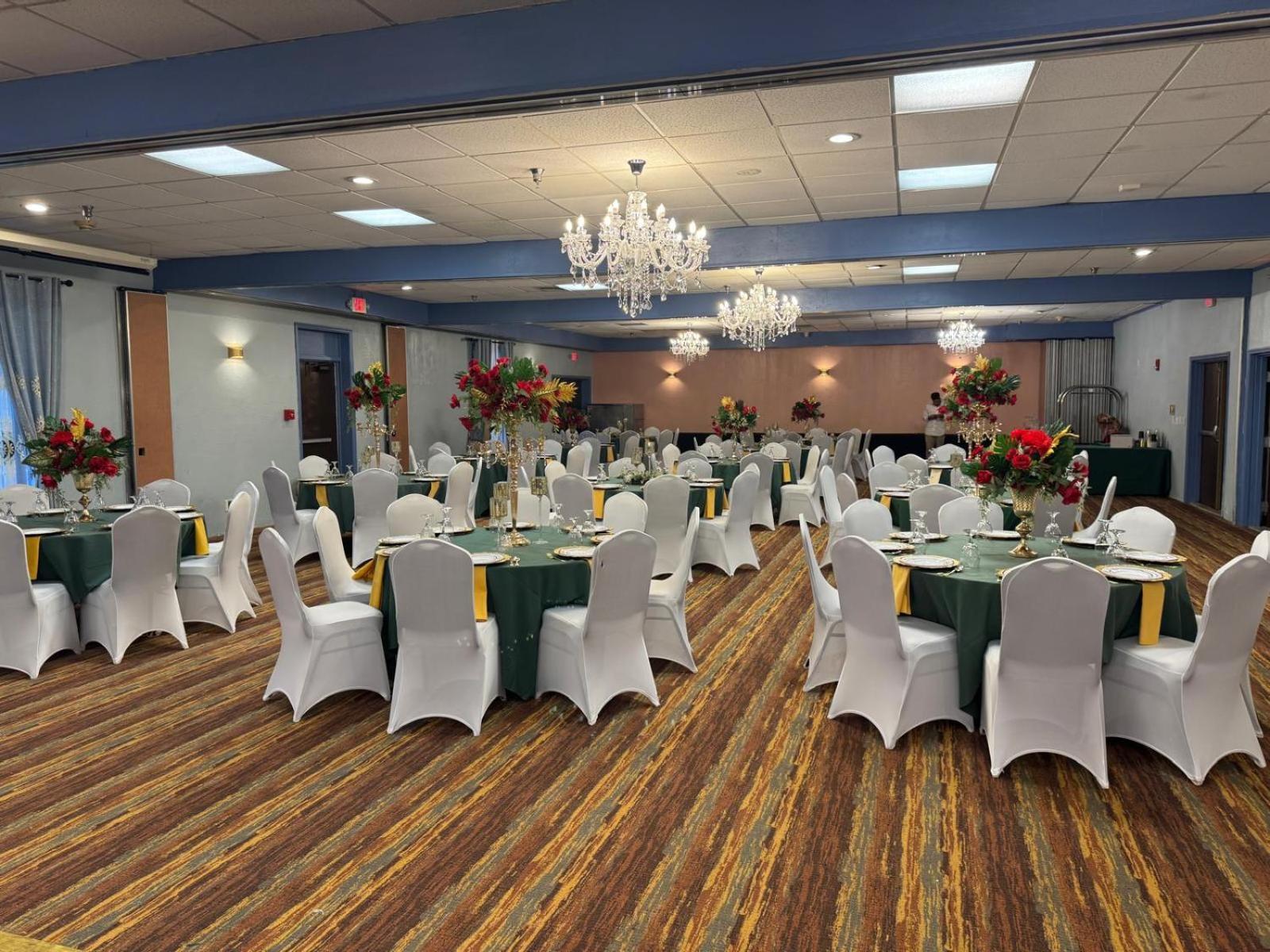 Albany Airport Inn Екстер'єр фото